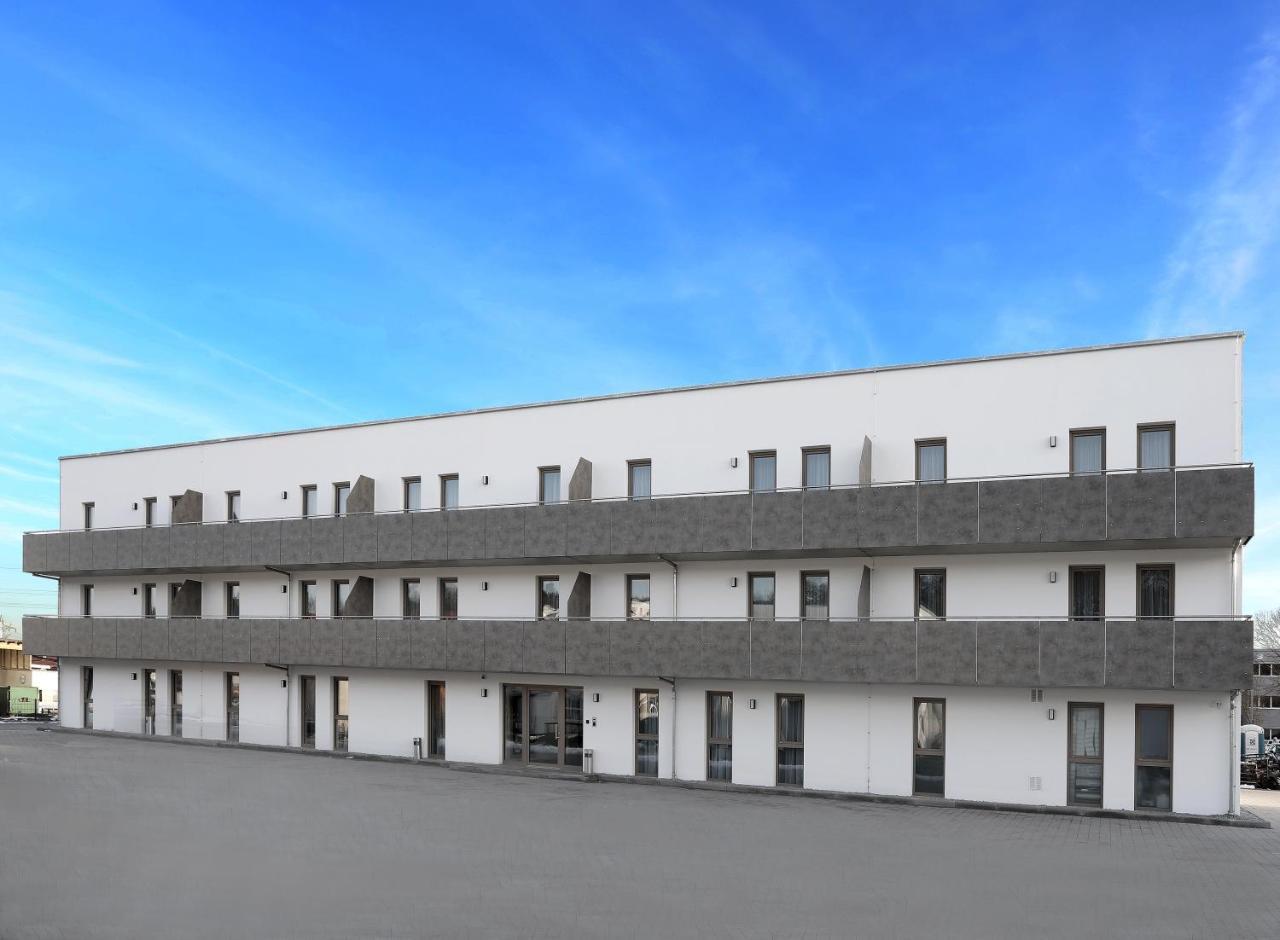Apartment Hotel 37 Altdorf  Dış mekan fotoğraf