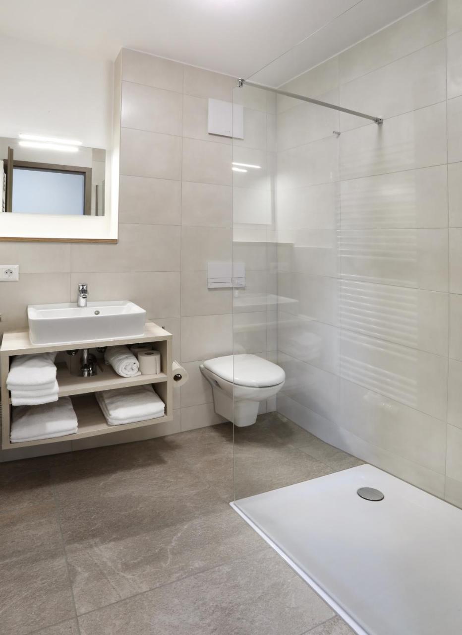 Apartment Hotel 37 Altdorf  Dış mekan fotoğraf