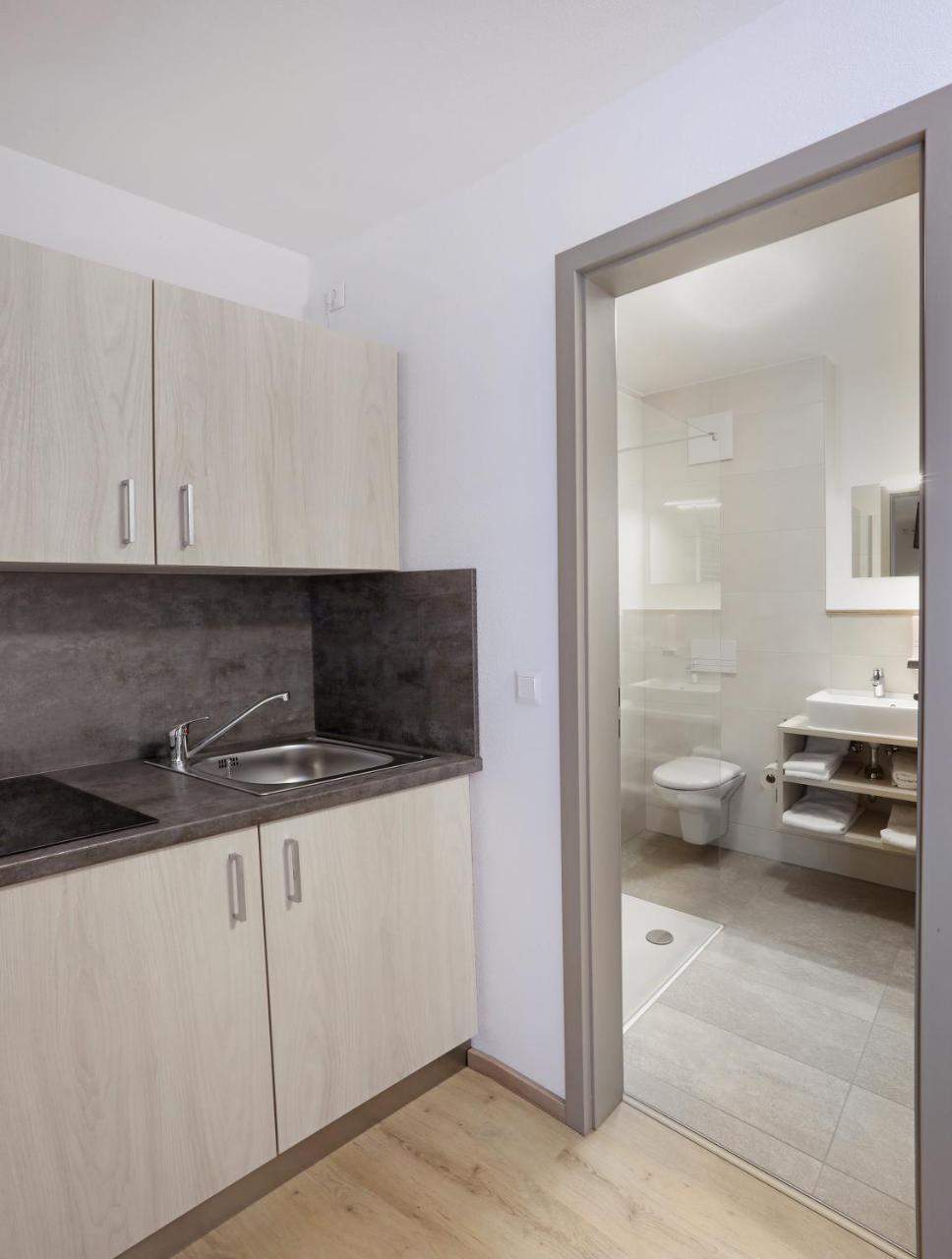 Apartment Hotel 37 Altdorf  Dış mekan fotoğraf