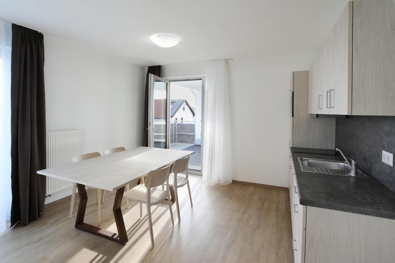 Apartment Hotel 37 Altdorf  Dış mekan fotoğraf